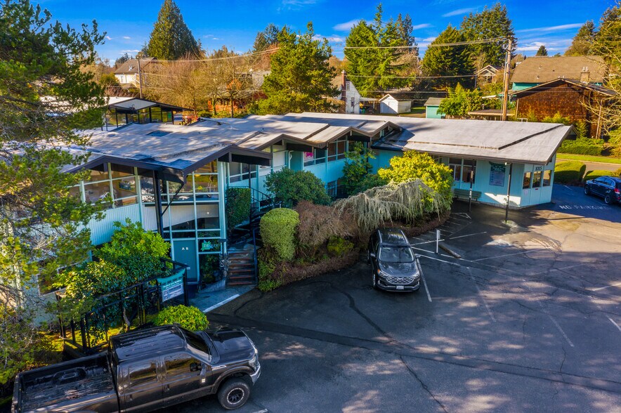 More Photos Of 1015 4th Ave SW, Olympia Office For Sale