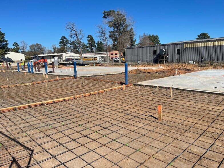 More Photos Of 32223 Tamina Rt, Magnolia Flex For Lease