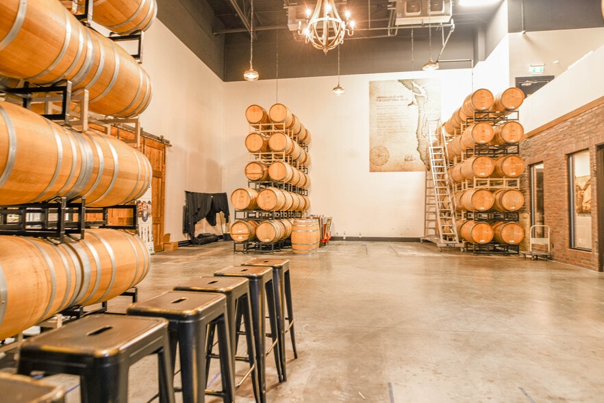 More Photos Of 19288 22nd Ave, Surrey Warehouse For Lease