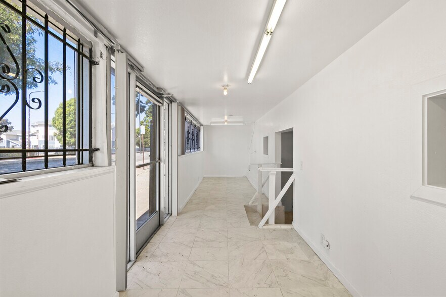 More Photos Of 3109 Sacramento St, Berkeley Storefront Retail Residential For Sale