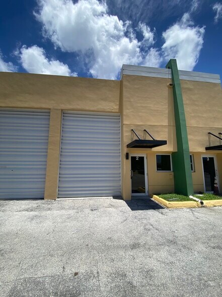 More Photos Of 3190 S State Road 7, Miramar Warehouse For Lease