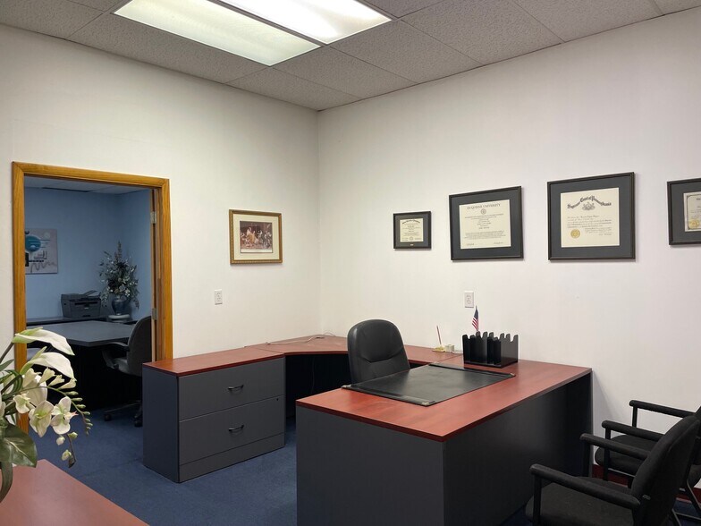 More Photos Of 1751 Lincoln Hwy, North Versailles Office For Lease