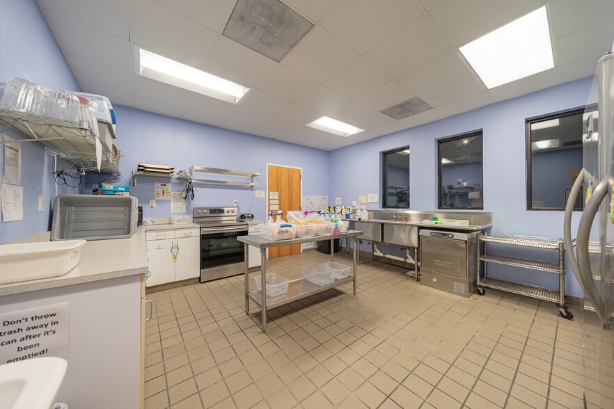 More Photos Of 1004 Old Plank Rd, High Point Daycare Center For Sale