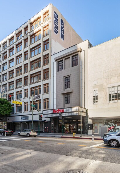 More Photos Of 735 S Broadway, Los Angeles Storefront For Sale