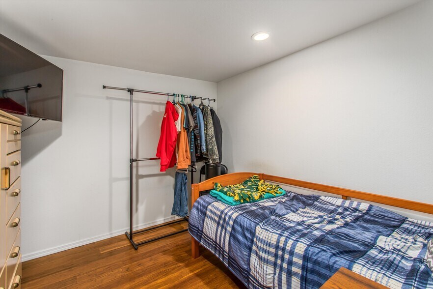 More Photos Of 358 N 6th St, Colton Warehouse For Sale