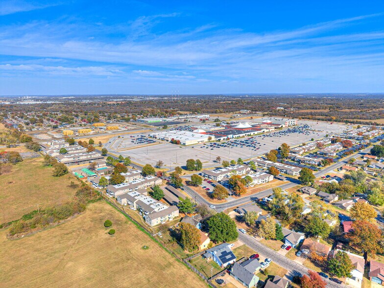 More Photos Of 2302 S 137th East Ave, Tulsa Apartments For Sale