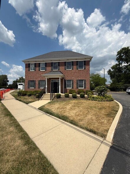 More Photos Of 9421 Joliet St, Saint John Medical For Sale