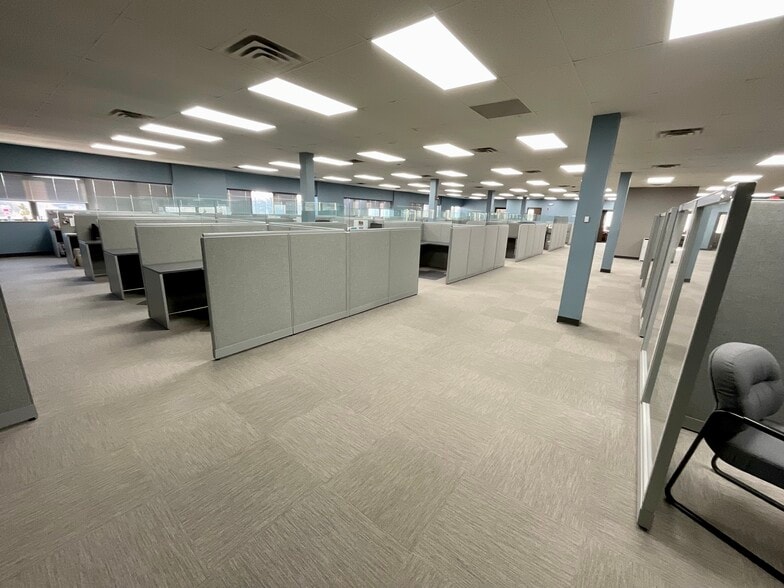 More Photos Of 6501 Deane Hill Dr, Knoxville Office For Sale