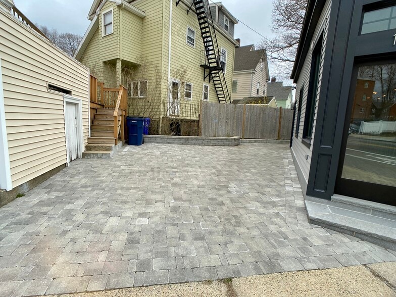 More Photos Of 192 Belgrade Ave, Roslindale Loft Creative Space For Sale