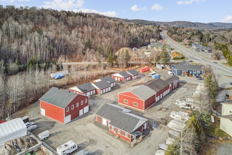 More Photos Of 1550-1560 Rue Michelin, Laval Self Storage For Sale