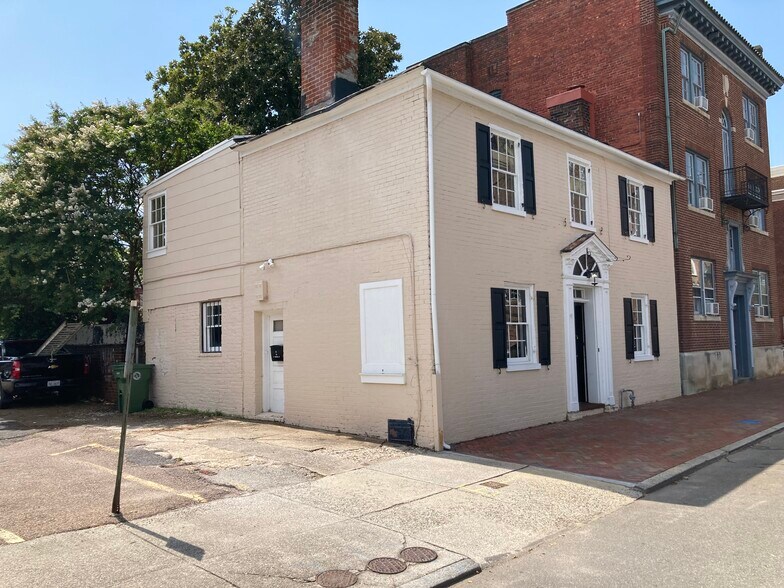 More Photos Of 113 N Foushee St, Richmond Office For Sale