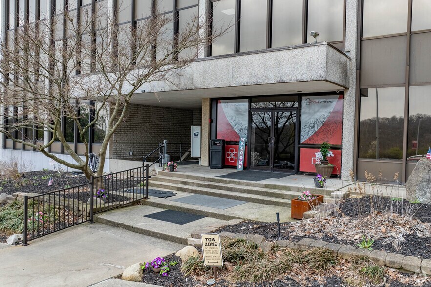 More Photos Of 2300 Montana Ave, Cincinnati Office For Sale