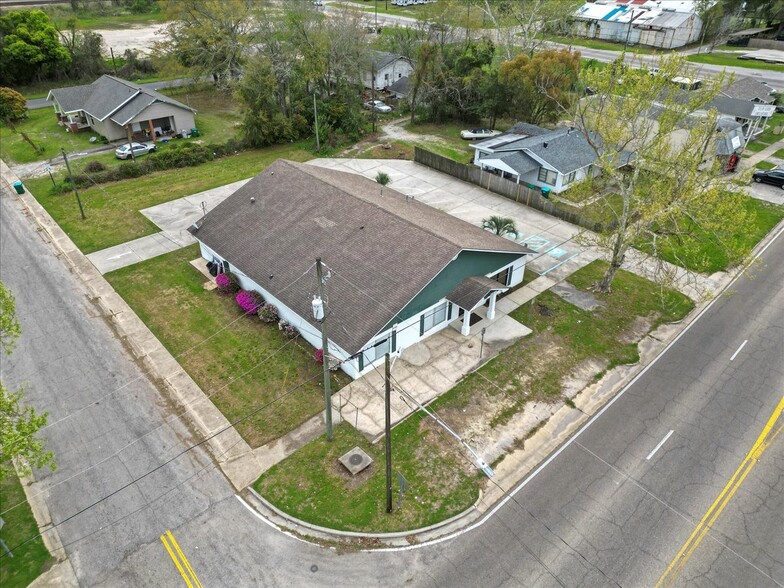 More Photos Of 1924 30th Ave, Gulfport Assisted Living For Sale