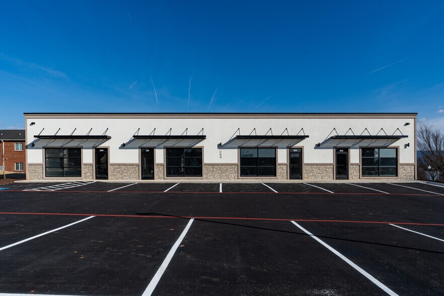 More Photos Of 260 Sheppard Ct, Waynesboro Research And Development For Lease