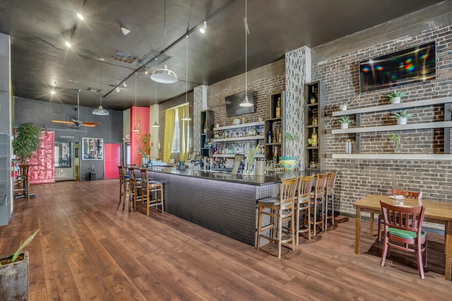More Photos Of 1020 H St, Modesto General Retail For Sale