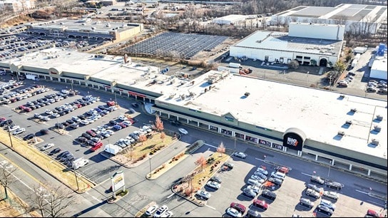 More Photos Of 3600 Park Ave, South Plainfield Storefront For Lease