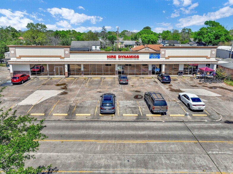 More Photos Of 614 Park St, Baytown Storefront For Lease