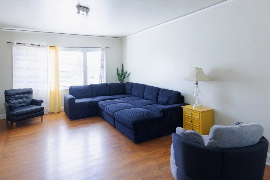 More Photos Of 926 Georgia St, Vallejo Apartments For Sale