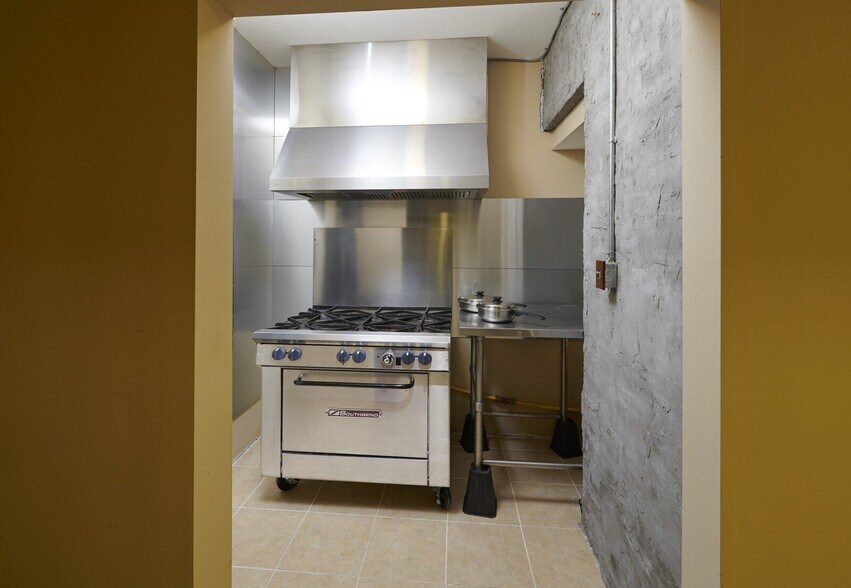 More Photos Of 68 N Division St, Auburn Office Residential For Sale