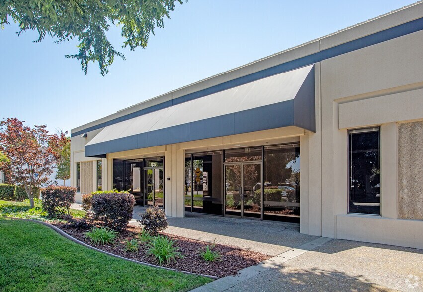 More Photos Of 1233-1239 Reamwood Ave, Sunnyvale Research And Development For Lease