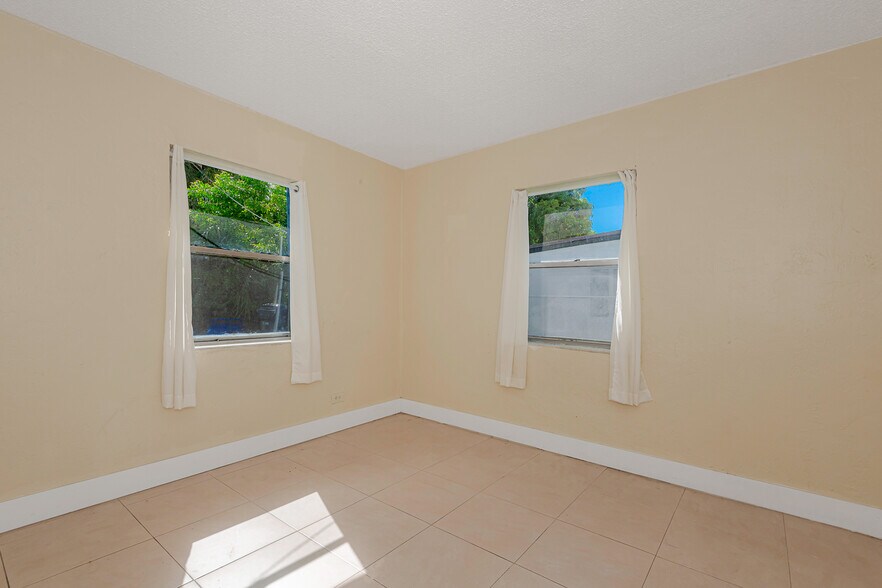 More Photos Of 416 NW 19th Ave, Fort Lauderdale Specialty For Sale
