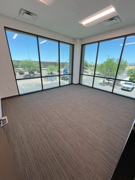 More Photos Of 1360 N Bullard Ave, Goodyear Office For Lease