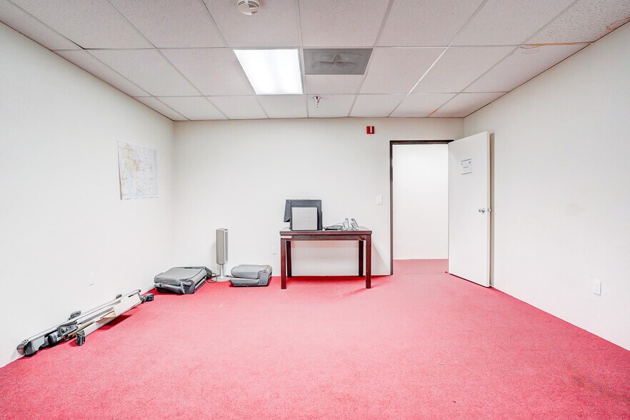 More Photos Of 950 S Central Ave, Compton Schools For Sale