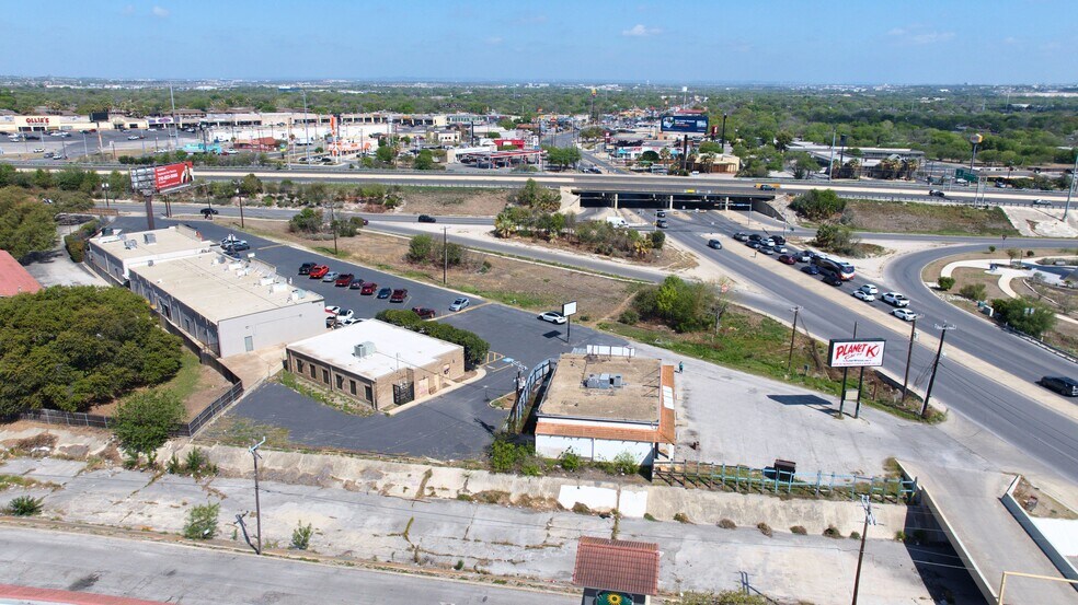 More Photos Of 6515 W Military Dr, San Antonio Freestanding For Sale