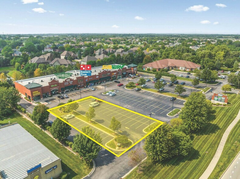 Primary Photo Of 404 N Eola Rd, Aurora Freestanding For Lease