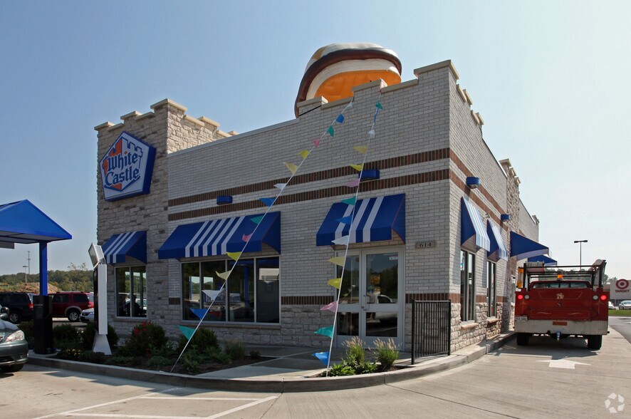 More Photos Of 400 Corwin Nixon Blvd, South Lebanon Unknown For Lease