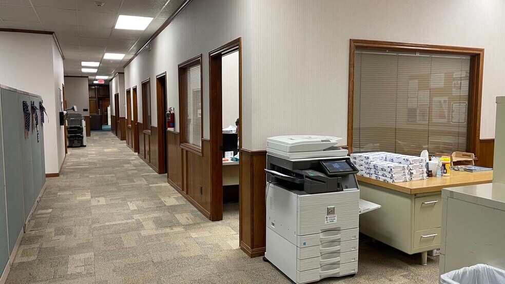 More Photos Of 2801 S Interstate 35 S, Austin Loft Creative Space For Lease