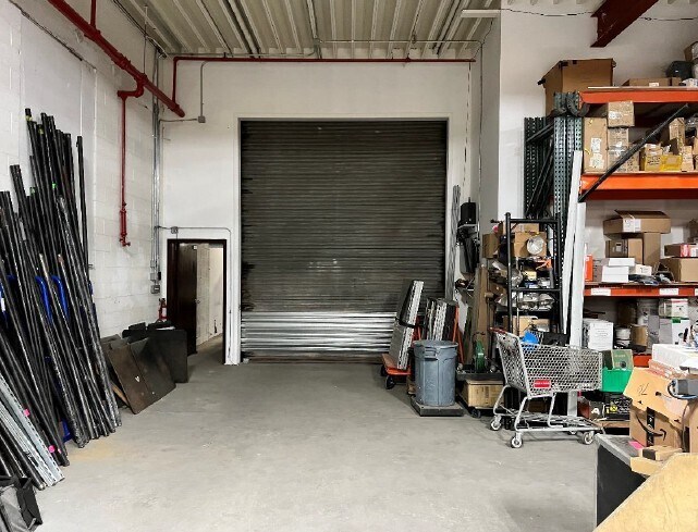 More Photos Of 15 Dock St, Mount Vernon Warehouse For Sale