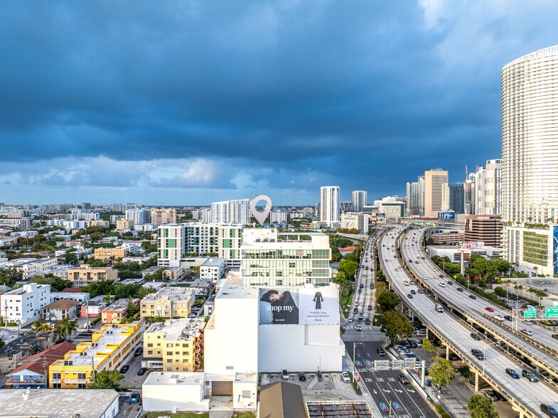 More Photos Of 420 SW 7th St, Miami Office For Lease