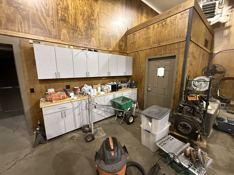 More Photos Of 1861 Lower State Rd, Doylestown Warehouse For Lease