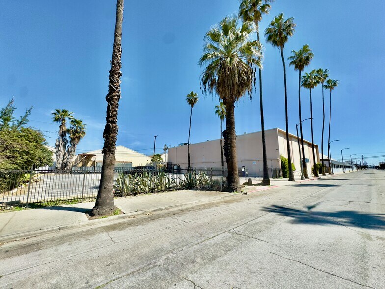 More Photos Of 887 E 2nd St, Pomona Medical For Lease