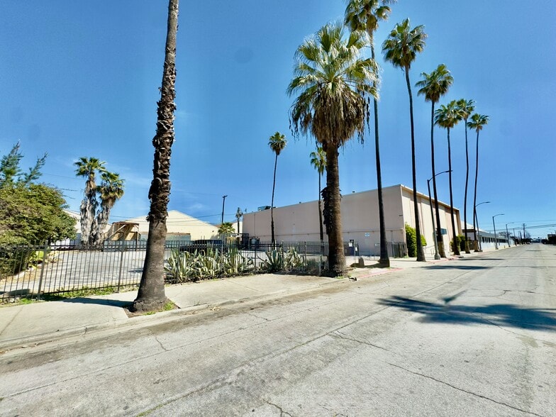 More Photos Of 887 E 2nd St, Pomona Medical For Lease