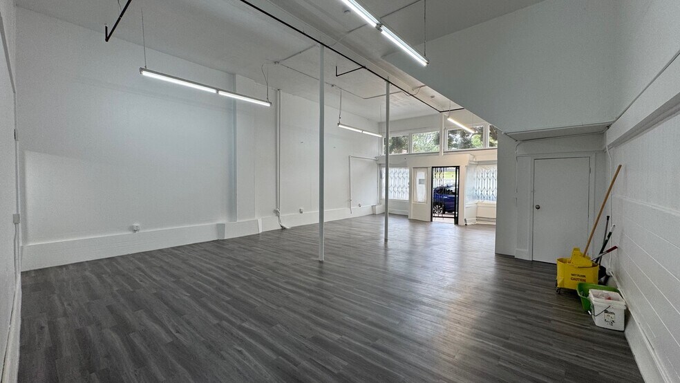 More Photos Of 6258 3rd St, San Francisco Storefront Retail Residential For Lease