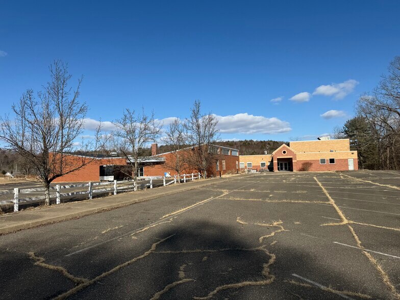 More Photos Of 635 Sutton Creek Rd, Harding Schools For Sale