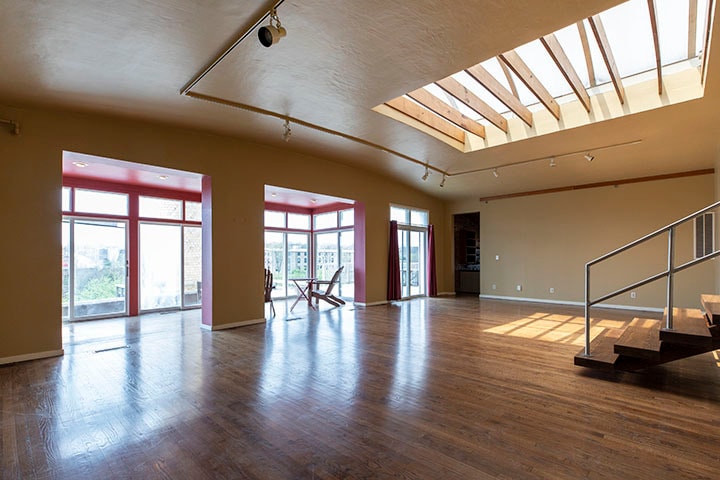 More Photos Of 21 N River St, Batavia Unknown For Lease