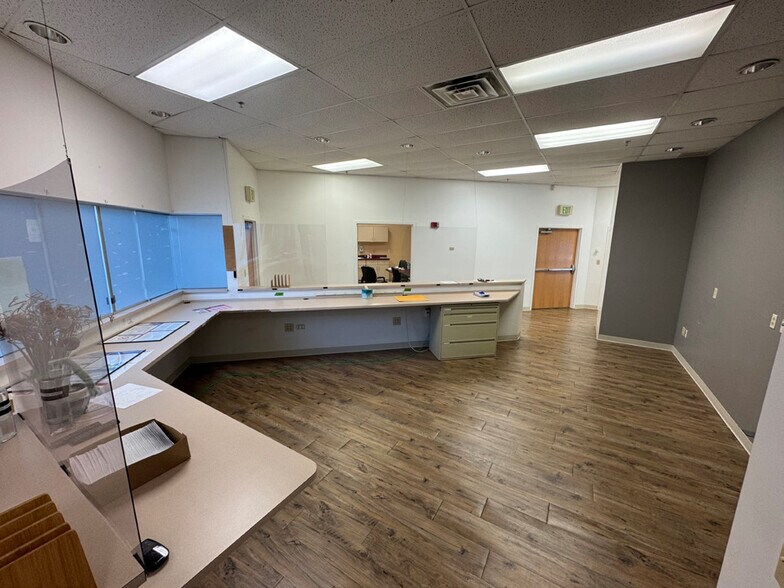 More Photos Of 5319 Hoag Dr, Sheffield Village Medical For Lease