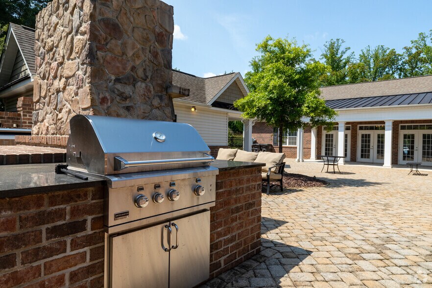 More Photos Of 1831 Quantum Ln, Winston-Salem Apartments For Sale