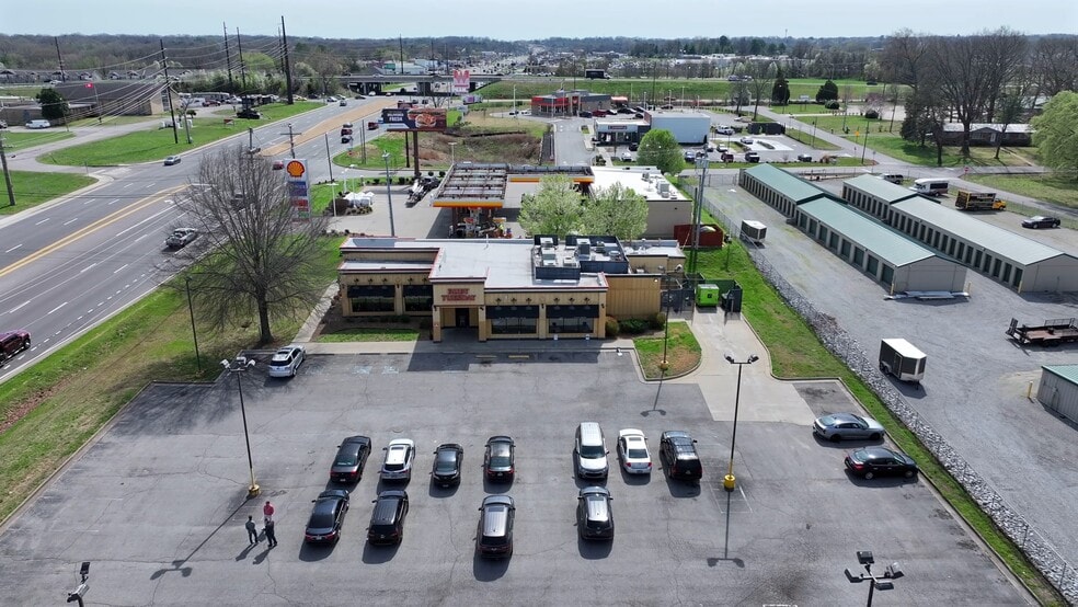 Primary Photo Of 1826 Fort Campbell Blvd, Clarksville General Retail For Lease