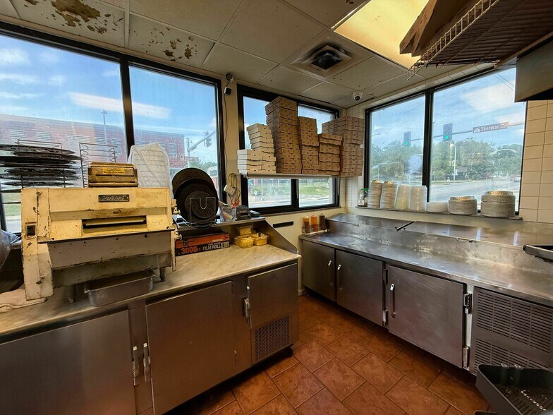 More Photos Of 834 E Division St, Springfield Restaurant For Sale