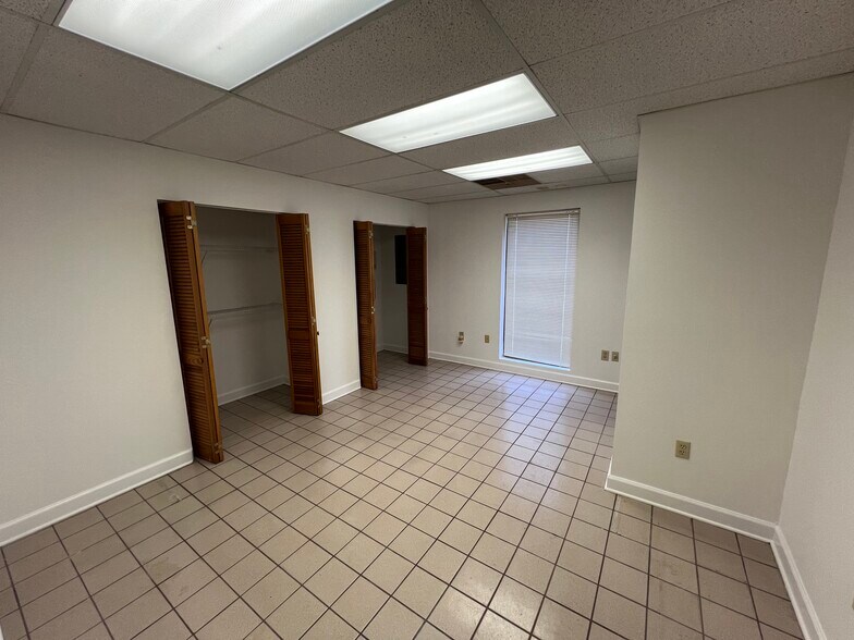 More Photos Of 2516 Two Notch Rd, Columbia Freestanding For Lease