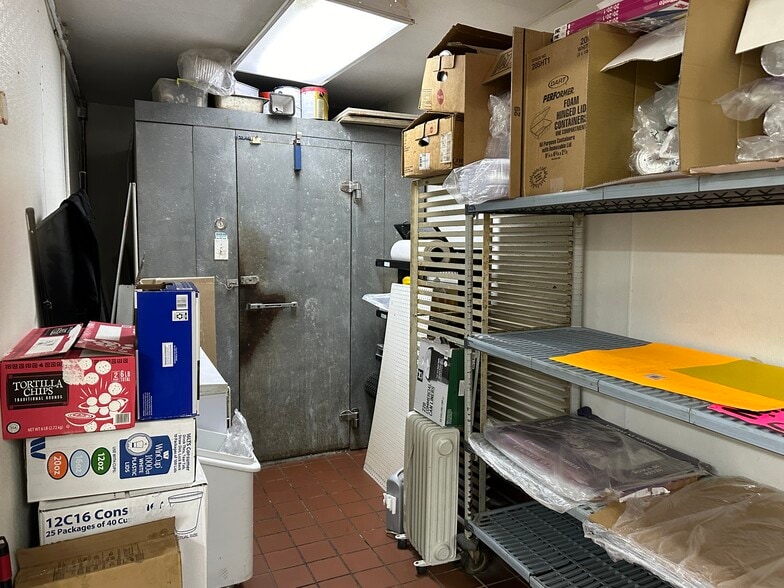 More Photos Of 1821 Crestridge Dr, Mesquite Freestanding For Sale