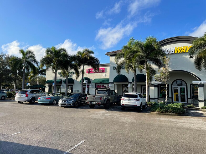 More Photos Of 5934 SE Federal Hwy, Stuart Unknown For Lease