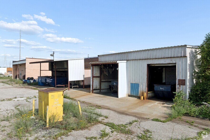More Photos Of 1185 E Keating Ave, Muskegon Manufacturing For Sale
