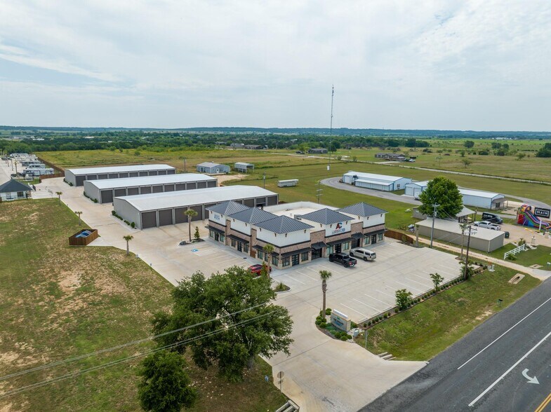 More Photos Of 5536 FM 933 #101, Whitney Flex For Lease