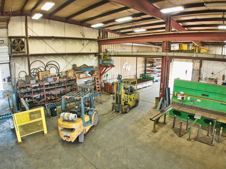 More Photos Of 235 N Angola Rd, Coldwater Manufacturing For Sale