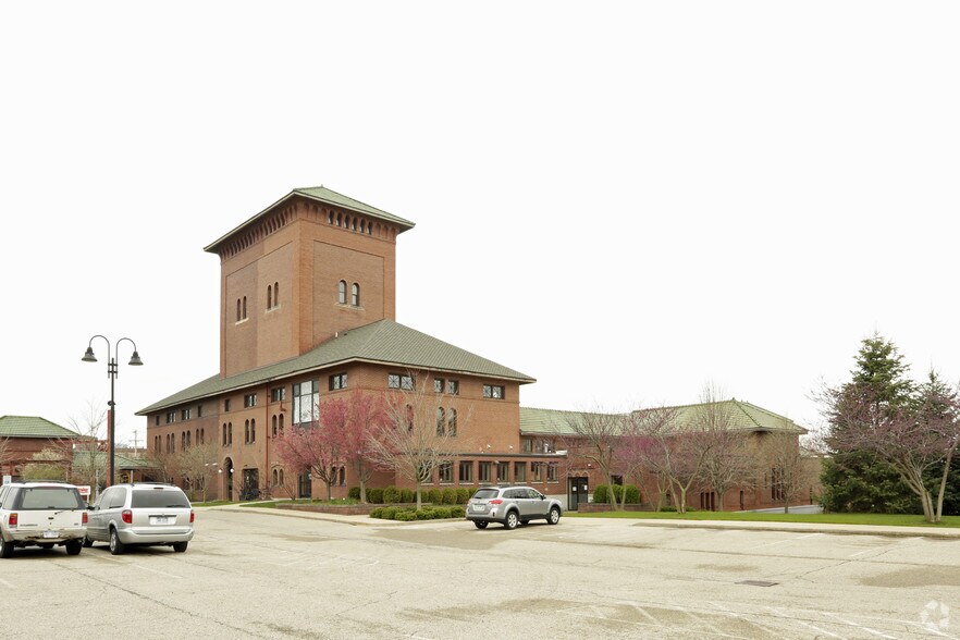 More Photos Of 1430 Monroe Ave NW, Grand Rapids Office For Lease